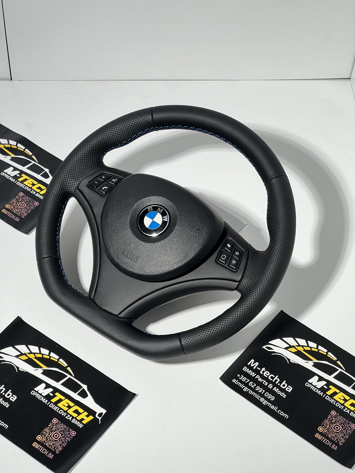 Custom Sport Steering Wheel BMW E90 E91 E92 E93 E81 E82 E87 - Image 2